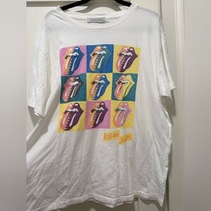 NWT Daydreamers graphic tee
